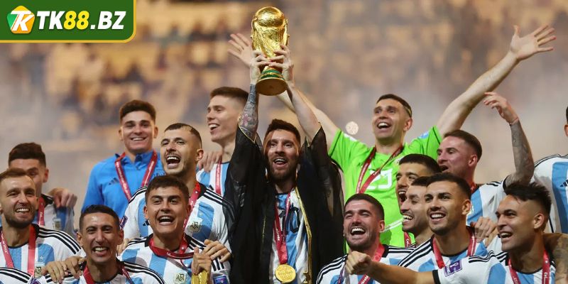 Giải Vô Địch Bóng Đá Thế Giới Là Gì Và Toàn Cảnh World Cup? 3 Tính biểu tượng - thương mại